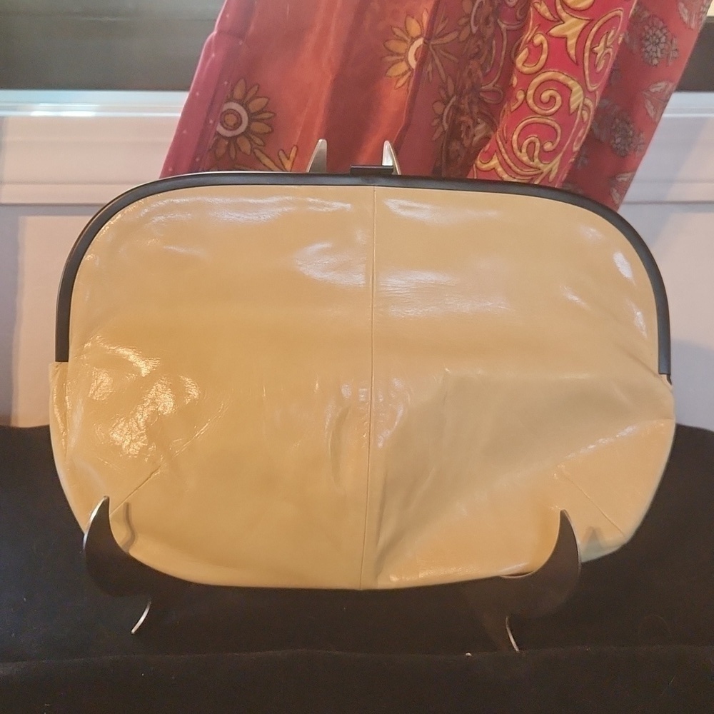 Charles Jourdan Paris kid leather Purse